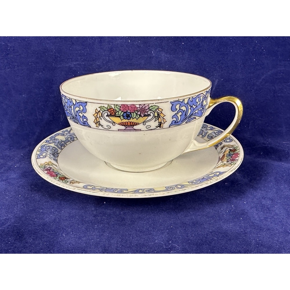 Vintage Royal Bayreuth Blue White Teacup & Saucer Floral Gold Trim Bavaria